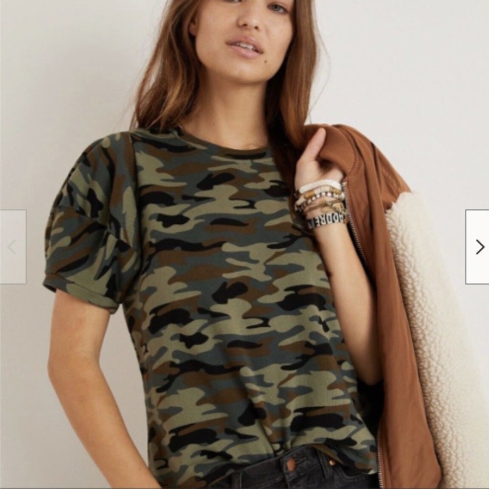 Velvet by Graham & Spencer Olive & Brown Camo Short Sleeve Tee